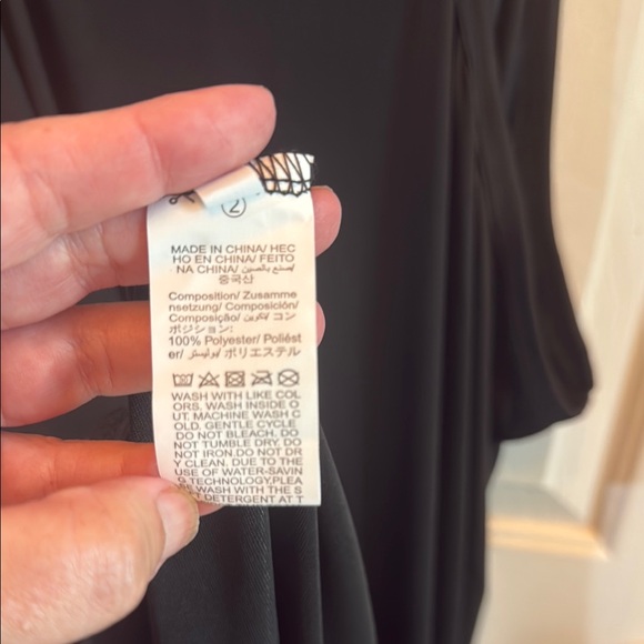 NWOT Black Swim Cover ☀️🏝️ - Picture 6 of 7